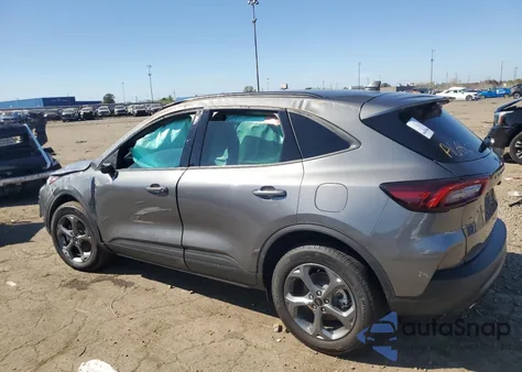 2025 Ford Escape St Line z USA, uszkodzony, nr VIN 1FMCU9MN0SUA68396